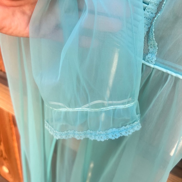 Sweet vintage Peignoir nightgown & robe set - Picture 12 of 12